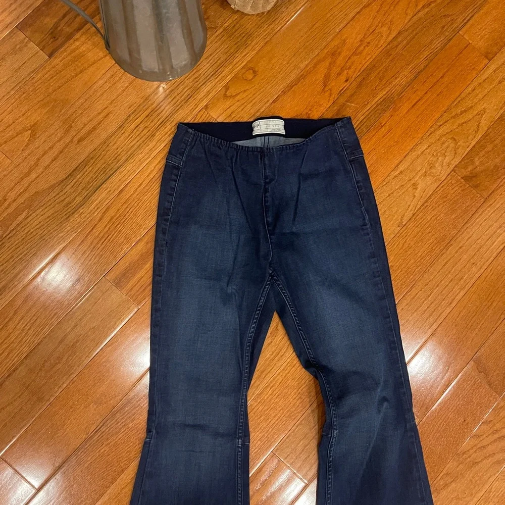 Free People Pull-On Dark Denim Flare Bell Bottom Jeans Size 27